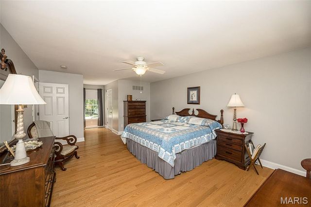 14246 Cypress Hill Drive, Chesterfield, MO 63017