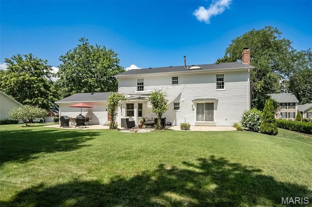 14246 Cypress Hill Drive, Chesterfield, MO 63017
