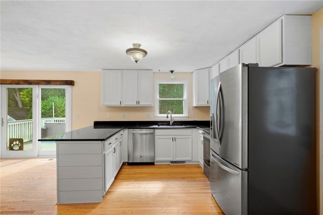 42 Tiffany Road, Coventry, RI 02816