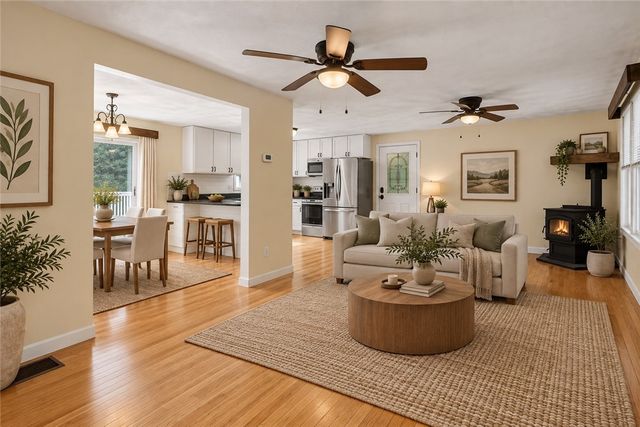 42 Tiffany Road, Coventry, RI 02816
