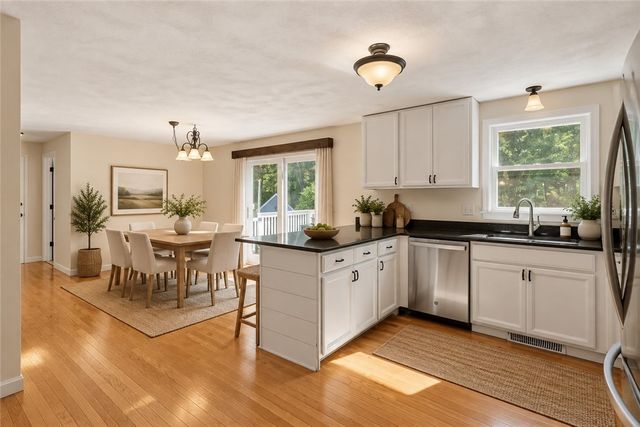 42 Tiffany Road, Coventry, RI 02816