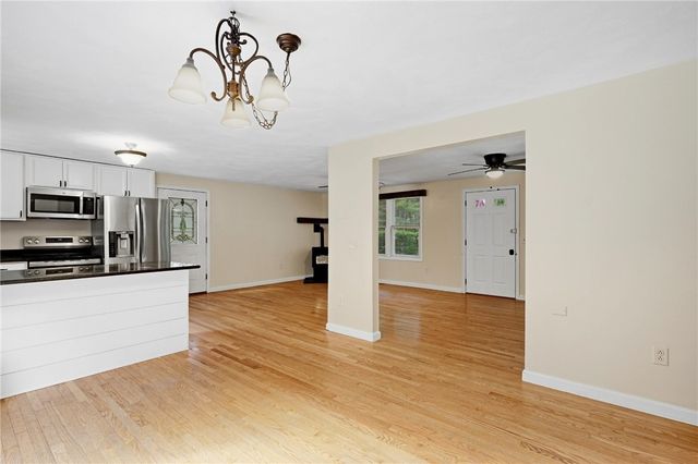 42 Tiffany Road, Coventry, RI 02816