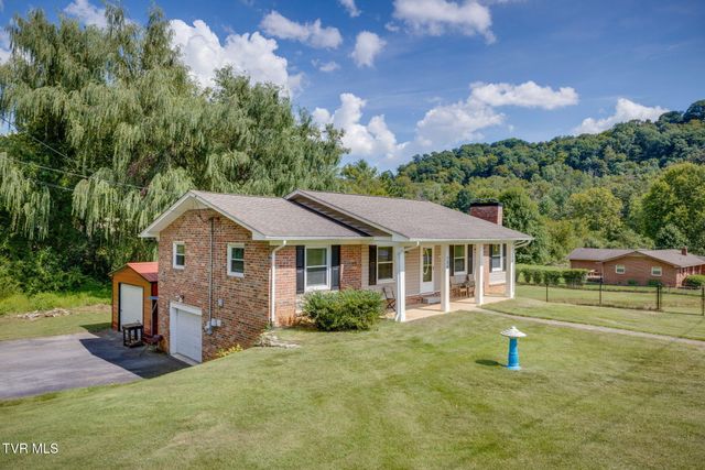 128 Adrian Drive, Kingsport, TN 37664