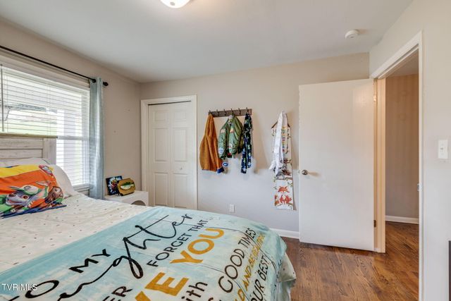 128 Adrian Drive, Kingsport, TN 37664