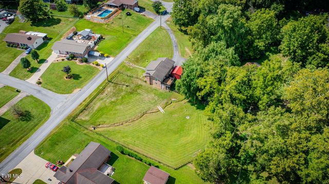 128 Adrian Drive, Kingsport, TN 37664
