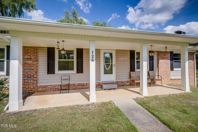 128 Adrian Drive, Kingsport, TN 37664
