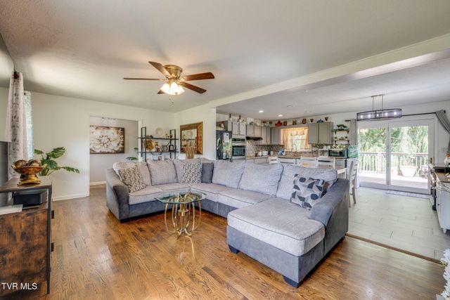 128 Adrian Drive, Kingsport, TN 37664