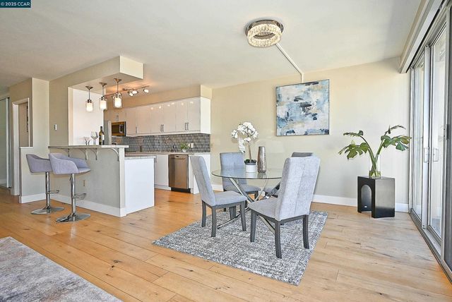 1555 Lakeside Drive 184, Oakland, CA 94612