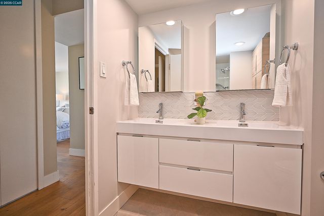 1555 Lakeside Drive 184, Oakland, CA 94612