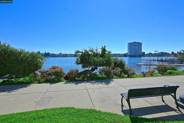 1555 Lakeside Drive 184, Oakland, CA 94612