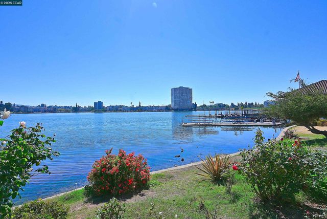 1555 Lakeside Drive 184, Oakland, CA 94612