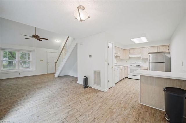 1313 Quail Creek Holw Apt C, Chesapeake, VA 23320