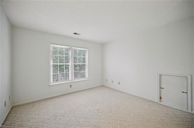 1313 Quail Creek Holw Apt C, Chesapeake, VA 23320