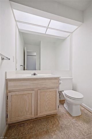 1313 Quail Creek Holw Apt C, Chesapeake, VA 23320