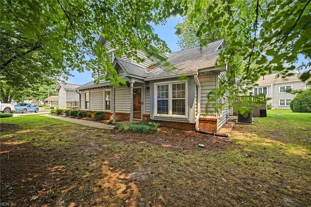 1313 Quail Creek Holw Apt C, Chesapeake, VA 23320