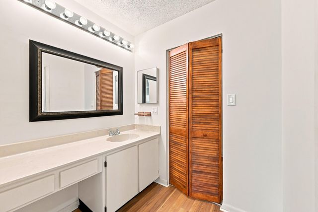 9825 NW 1ST Court, Plantation, FL 33324