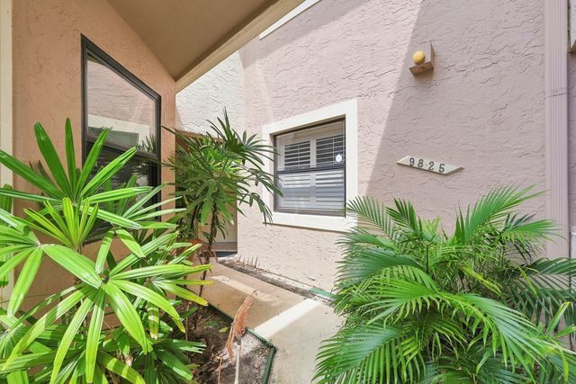 9825 NW 1ST Court, Plantation, FL 33324