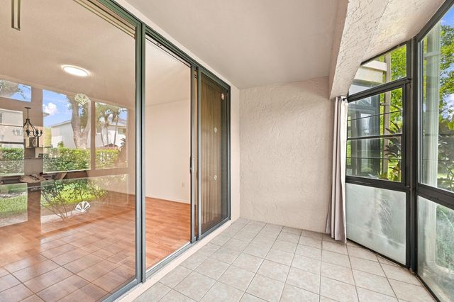 9825 NW 1ST Court, Plantation, FL 33324