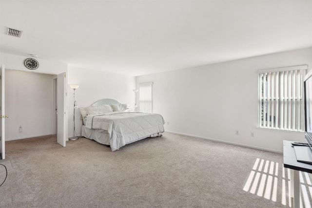 10 Cool Fountain Ct, Sacramento, CA 95833