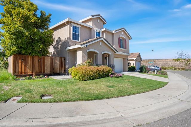 10 Cool Fountain Ct, Sacramento, CA 95833