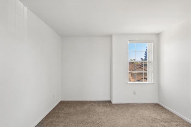 10 Cool Fountain Ct, Sacramento, CA 95833