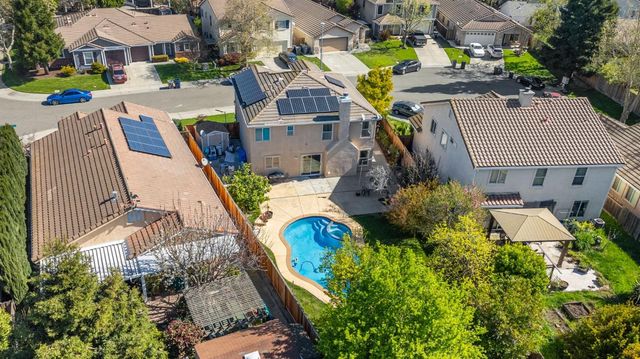 10 Cool Fountain Ct, Sacramento, CA 95833
