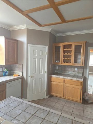 11020 Lantry, Oak Hills, CA 92344
