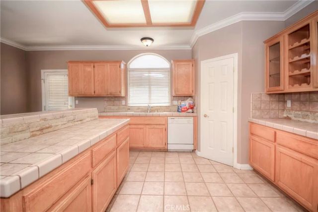 11020 Lantry, Oak Hills, CA 92344