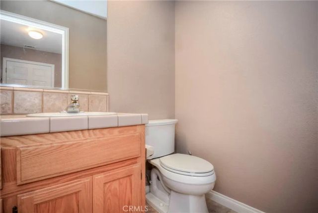 11020 Lantry, Oak Hills, CA 92344