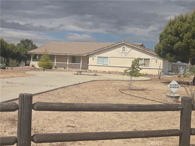 11020 Lantry, Oak Hills, CA 92344