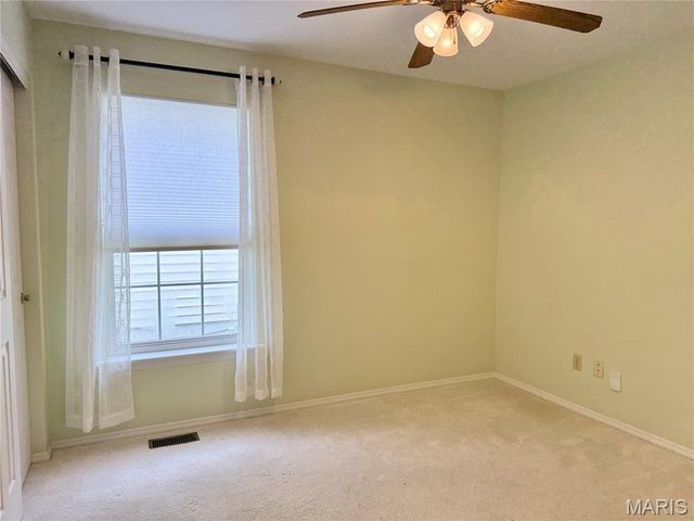 633 Lind Road, St Louis, MO 63125