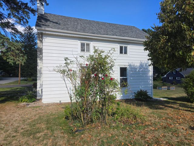 805 Orange Street, Prescott, WI 54021