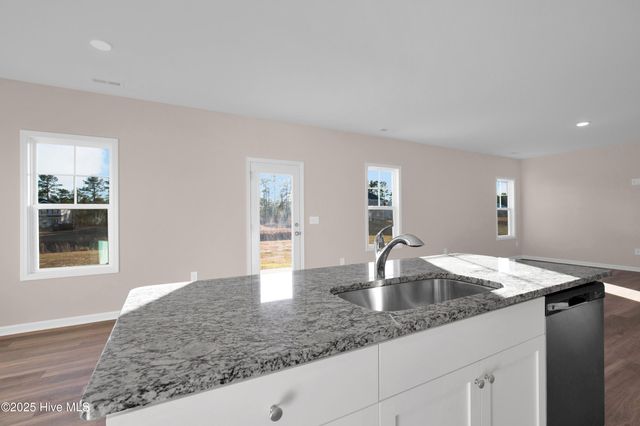 266 Palomo Place, Raeford, NC 28376