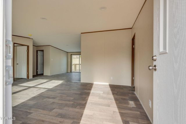 456 Meadow View Road, Bristol, TN 37620