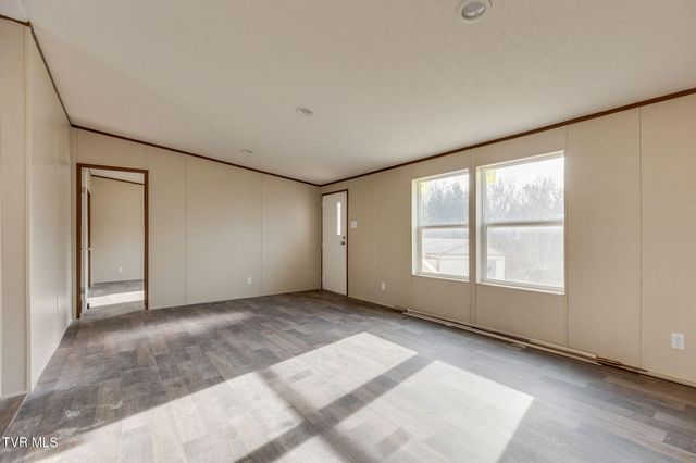 456 Meadow View Road, Bristol, TN 37620