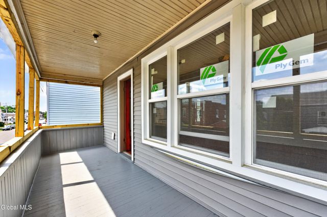 99 James Street 2, Green Island, NY 12183