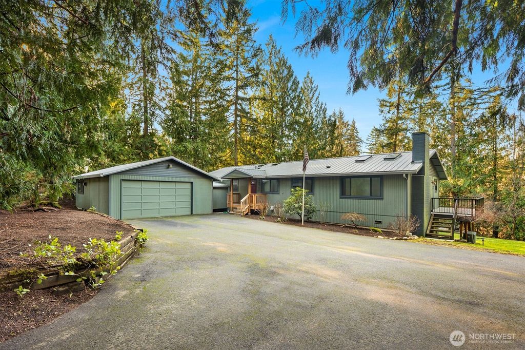 16417 210th Avenue NE, Woodinville, WA 98077