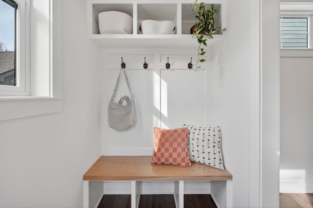 425 E Granger Avenue, Des Moines, IA 50315