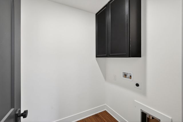 425 E Granger Avenue, Des Moines, IA 50315