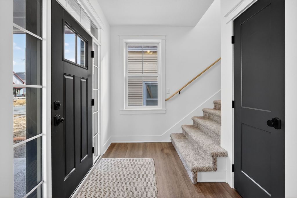 425 E Granger Avenue, Des Moines, IA 50315