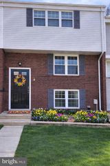 33 HICKORY NUT CT, Nottingham, MD 21236