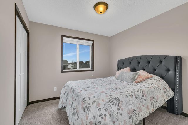 909 4th Street NE, Rice, MN 56367