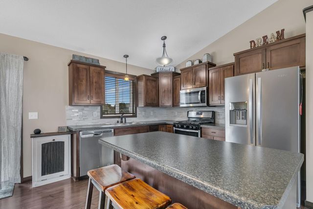 909 4th Street NE, Rice, MN 56367