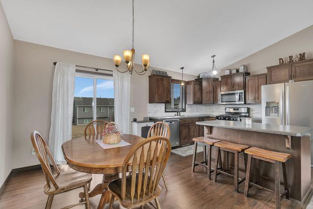 909 4th Street NE, Rice, MN 56367