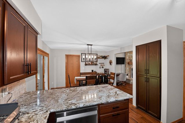 9015 S 84th STREET, Franklin, WI 53132