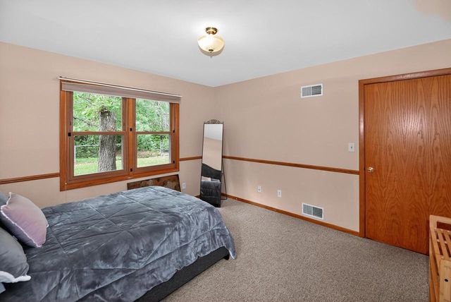 9015 S 84th STREET, Franklin, WI 53132