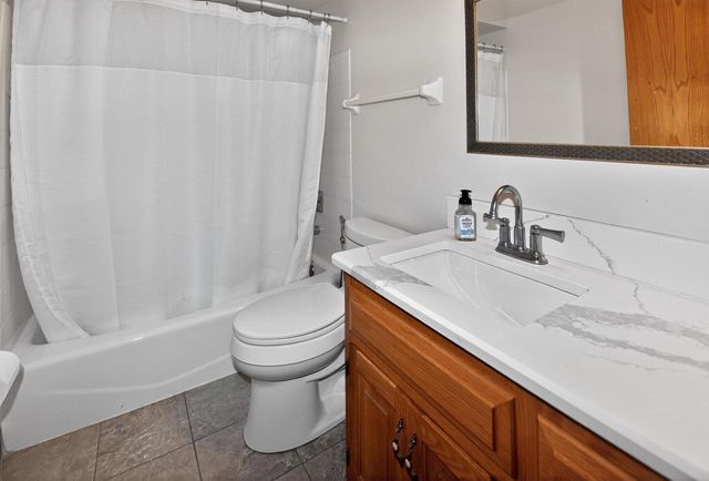 9015 S 84th STREET, Franklin, WI 53132