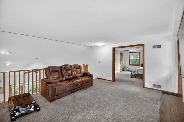 9015 S 84th STREET, Franklin, WI 53132