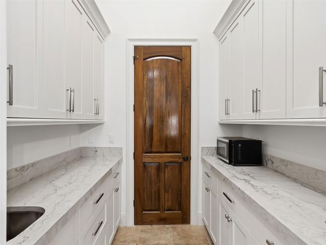 9310 ISLEWORTH GARDENS DRIVE, Windermere, FL 34786