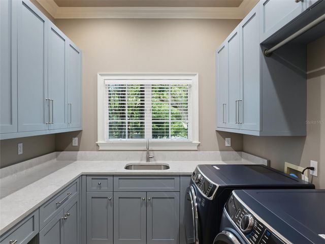 9310 ISLEWORTH GARDENS DRIVE, Windermere, FL 34786